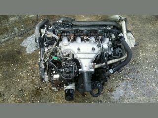 bontott PEUGEOT 807 Motor (Fűzött blokk hengerfejjel)