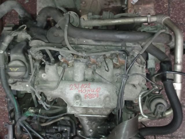 bontott PEUGEOT 807 Motor (Fűzött blokk hengerfejjel)