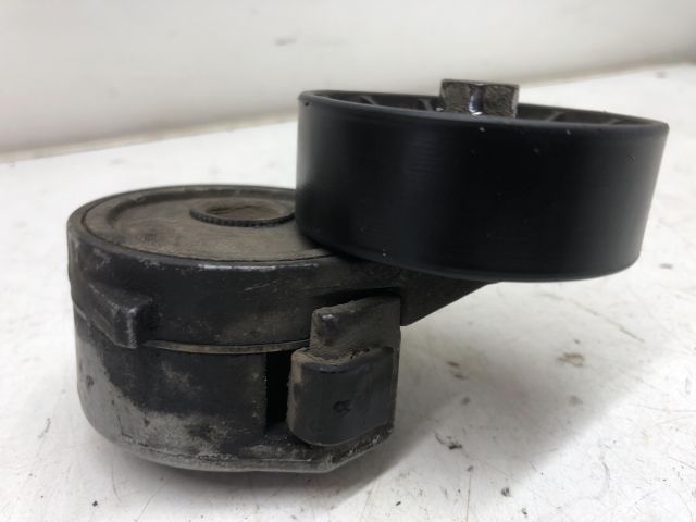 bontott PEUGEOT 807 Szíjfeszítő Görgő