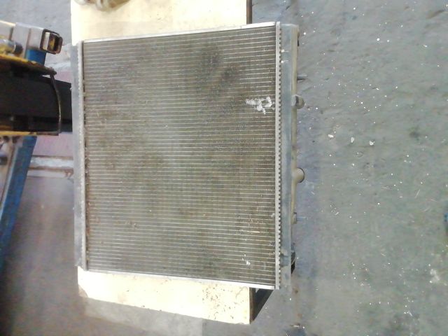 bontott PEUGEOT 807 Vízhűtő Radiátor (Klímás)