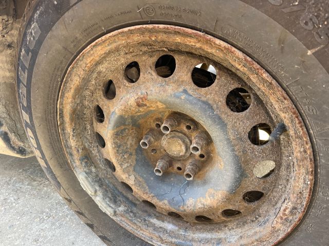 bontott PEUGEOT 807 Jobb hátsó Féknyereg Munkahengerrel