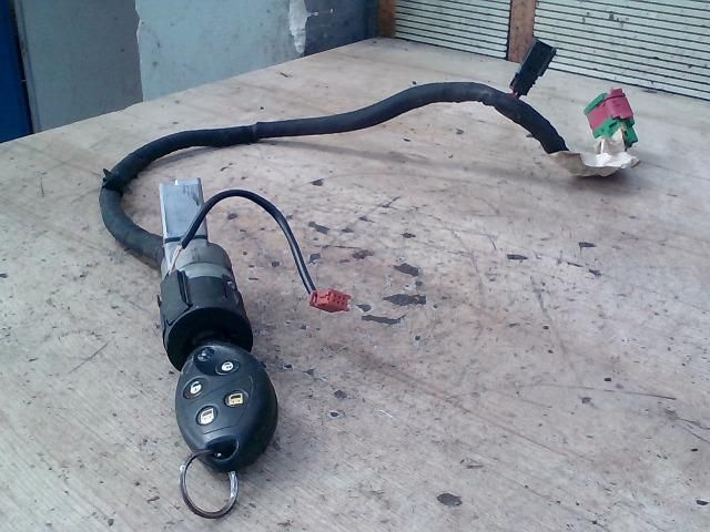 bontott PEUGEOT 807 Gyújtáskapcsoló