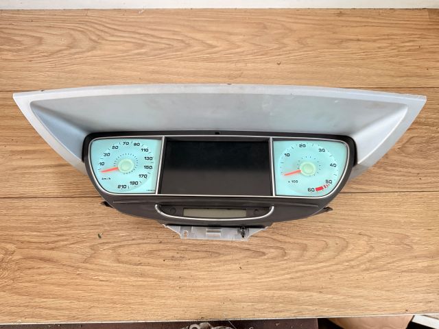 bontott PEUGEOT 807 Kilométeróra