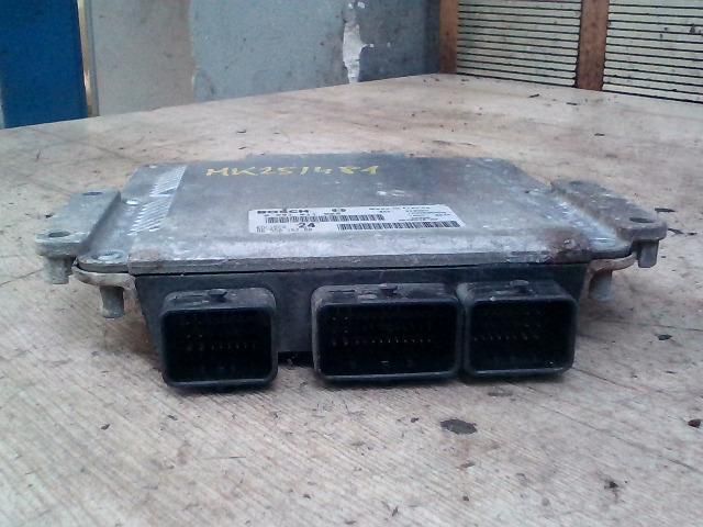 bontott PEUGEOT 807 Motorvezérlő