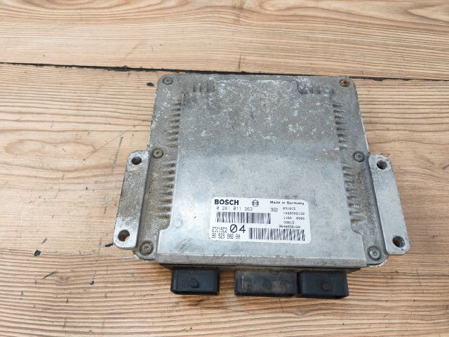 bontott PEUGEOT 807 Motorvezérlő