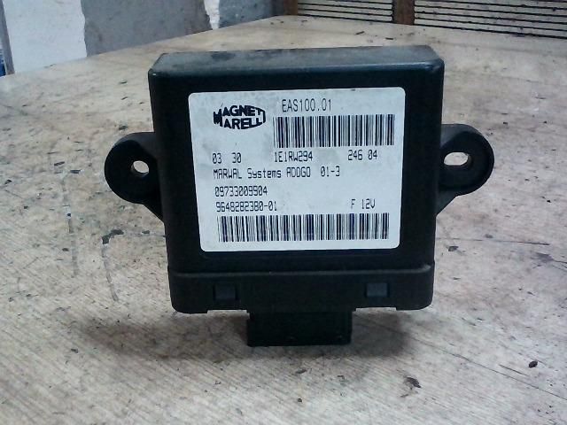 bontott PEUGEOT 807 Üzemanyag Szivattyú Relé