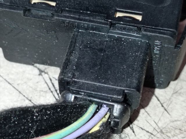 bontott PEUGEOT 807 Ablakemelő Kapcsoló (Pozíciófüggetlen)