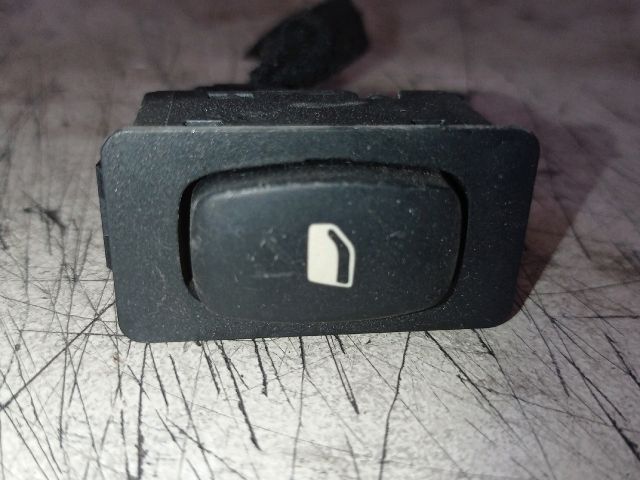 bontott PEUGEOT 807 Ablakemelő Kapcsoló (Pozíciófüggetlen)