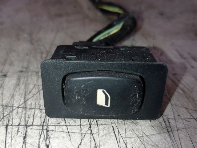 bontott PEUGEOT 807 Ablakemelő Kapcsoló (Pozíciófüggetlen)