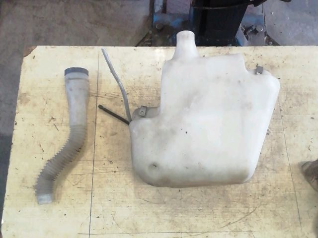 bontott PEUGEOT 807 Ablakmosó Tartály