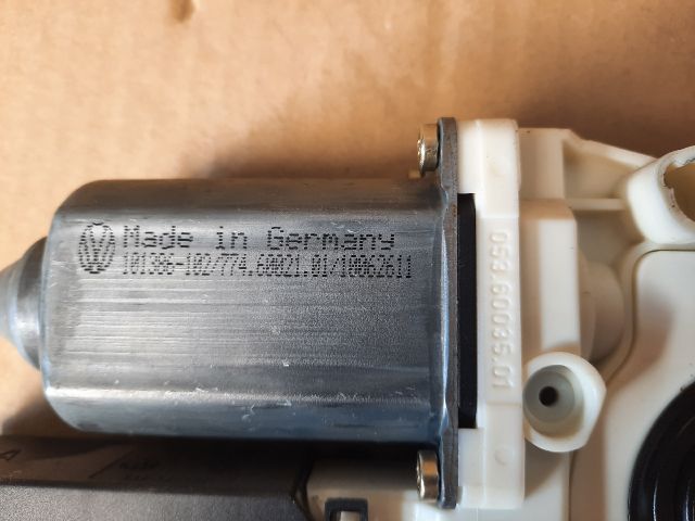 bontott PEUGEOT 807 Bal első Ablakemelő Motor