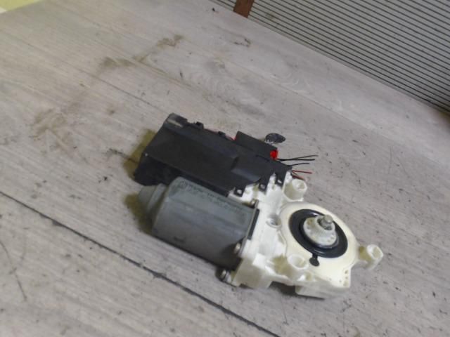 bontott PEUGEOT 807 Bal első Ablakemelő Motor