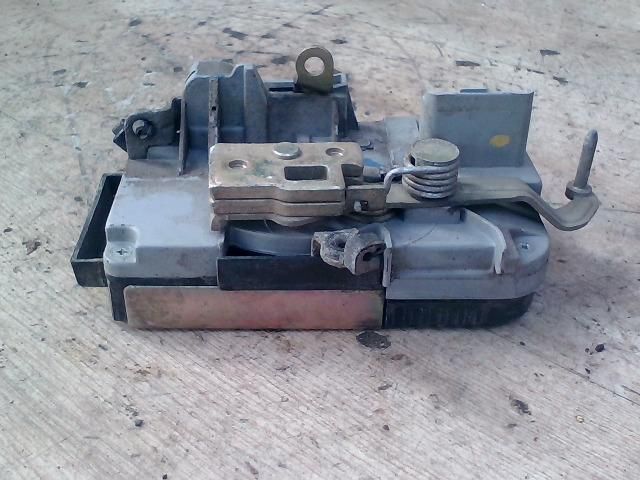 bontott PEUGEOT 807 Bal első Ajtózár