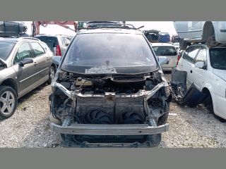 bontott PEUGEOT 807 Bal első Dobbetét (Kerékjárati, Műanyag)