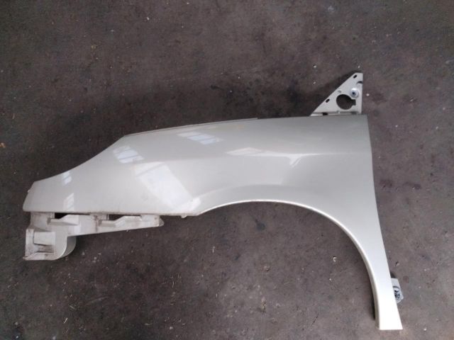 bontott PEUGEOT 807 Bal első Sárvédő