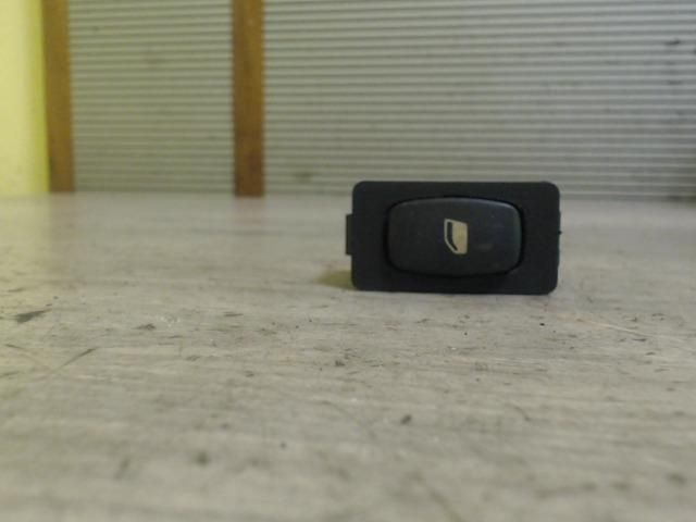 bontott PEUGEOT 807 Bal hátsó Ablakemelő Kapcsoló