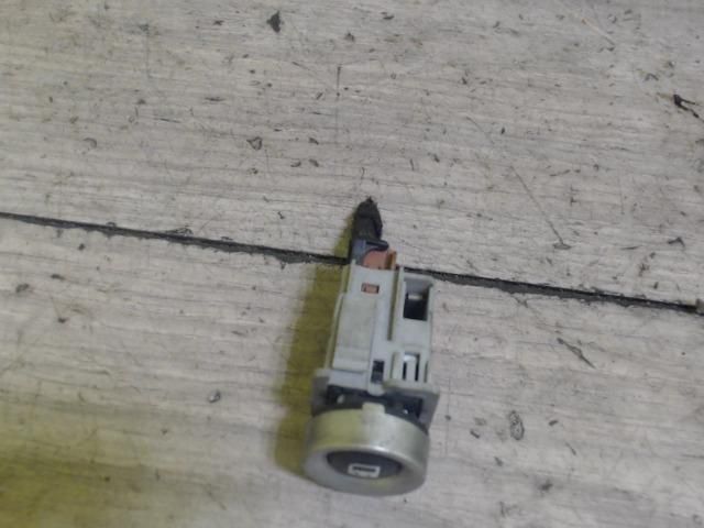 bontott PEUGEOT 807 Bal hátsó Ablakemelő Kapcsoló