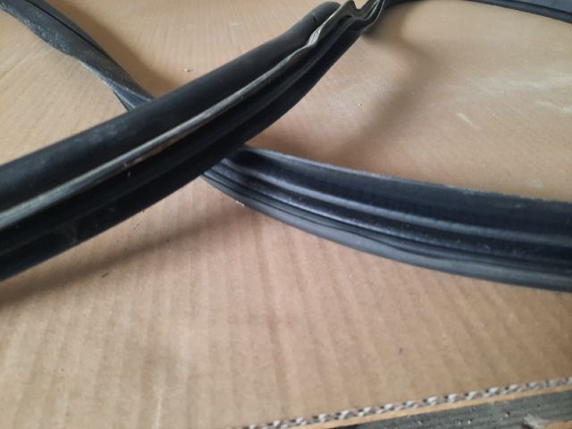 bontott PEUGEOT 807 Bal hátsó Gumikéder