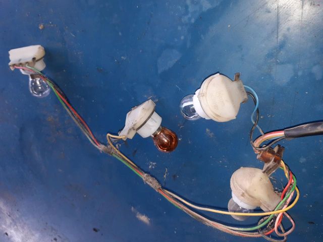 bontott PEUGEOT 807 Bal Hátsó Lámpa Foglalat