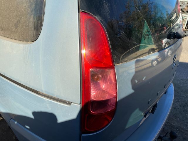 bontott PEUGEOT 807 Bal Hátsó Lámpa