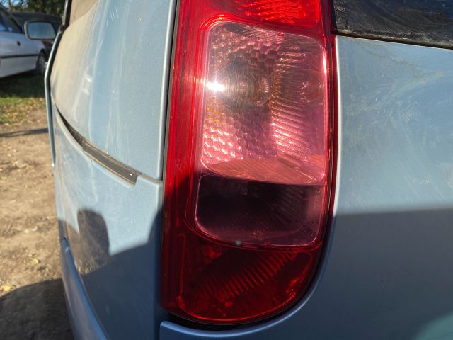 bontott PEUGEOT 807 Bal Hátsó Lámpa