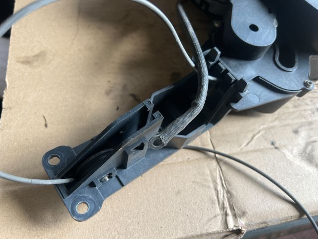 bontott PEUGEOT 807 Bal hátsó Tolóajtó Ajtónyitó Szerkezet