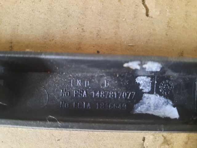 bontott PEUGEOT 807 Bal Műszerfal Díszléc