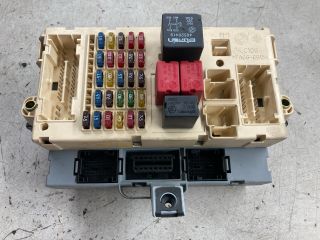 bontott PEUGEOT 807 Biztosítéktábla Doboz