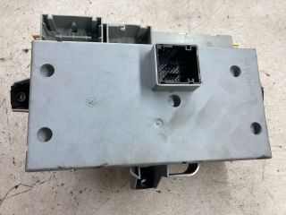 bontott PEUGEOT 807 Biztosítéktábla Doboz