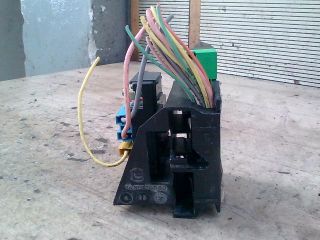 bontott PEUGEOT 807 Biztosítéktábla Utastér