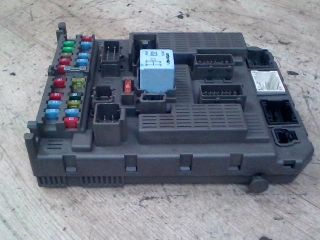 bontott PEUGEOT 807 Biztosítéktábla Utastér