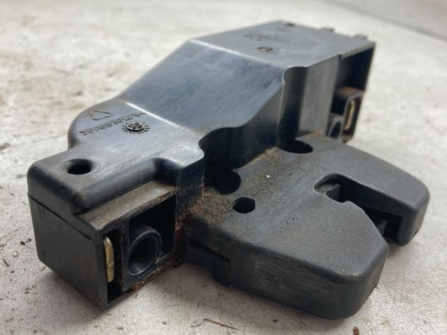 bontott PEUGEOT 807 Csomagtérajtó Zárszerkezet