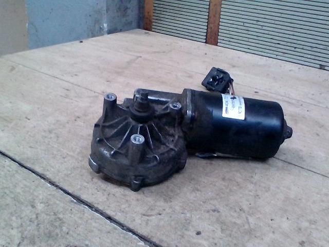 bontott PEUGEOT 807 Első Ablaktörlő Motor