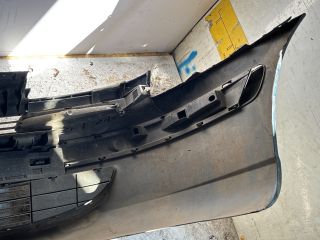 bontott PEUGEOT 807 Első Lökhárító (Részeivel)