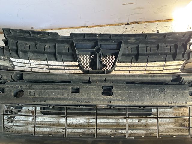 bontott PEUGEOT 807 Első Lökhárító (Részeivel)