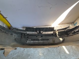 bontott PEUGEOT 807 Első Lökhárító (Részeivel)