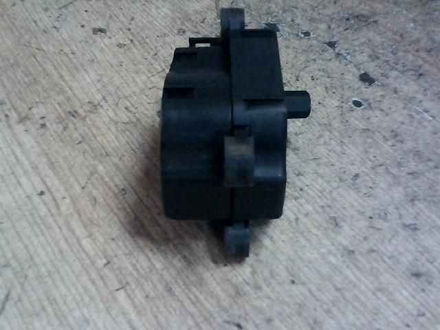 bontott PEUGEOT 807 Fűtés Állító Motor