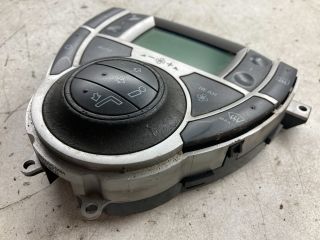 bontott PEUGEOT 807 Fűtéskapcsoló (digit klímás)