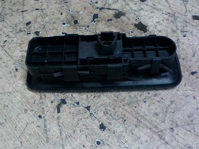 bontott PEUGEOT 807 Jobb első Ablakemelő Kapcsoló