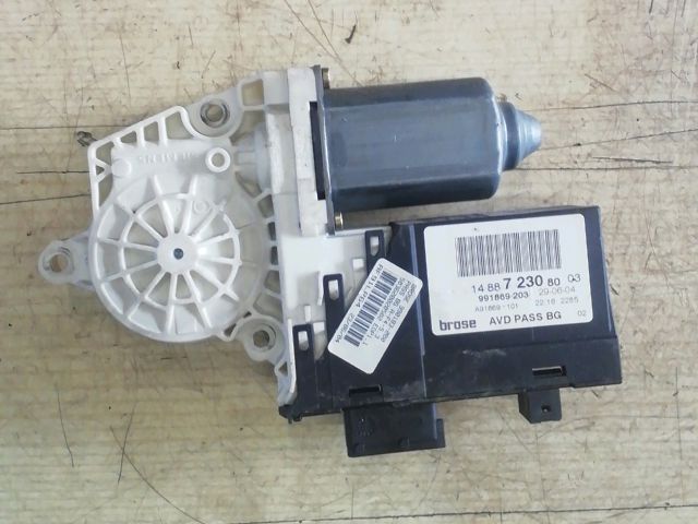 bontott PEUGEOT 807 Jobb első Ablakemelő Motor