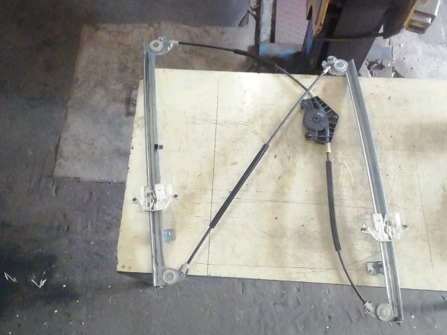bontott PEUGEOT 807 Jobb első Ablakemelő Szerkezet (Elektromos)