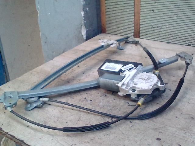 bontott PEUGEOT 807 Jobb első Ablakemelő Szerkezet (Elektromos)