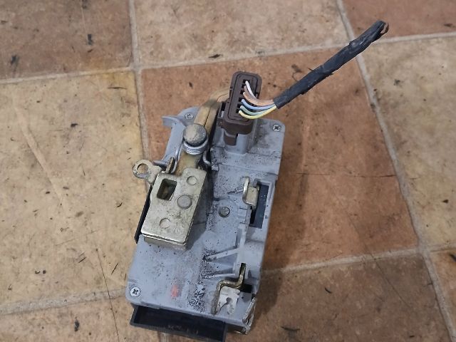 bontott PEUGEOT 807 Jobb első Ajtózár