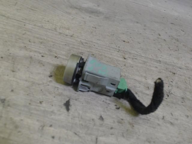 bontott PEUGEOT 807 Jobb hátsó Ablakemelő Kapcsoló