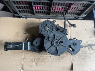 bontott PEUGEOT 807 Jobb hátsó Tolóajtó Ajtónyitó Szerkezet