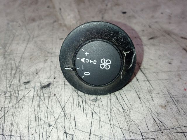 bontott PEUGEOT 807 Klíma Kapcsoló