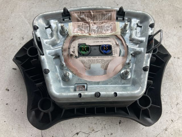 bontott PEUGEOT 807 Kormánylégzsák