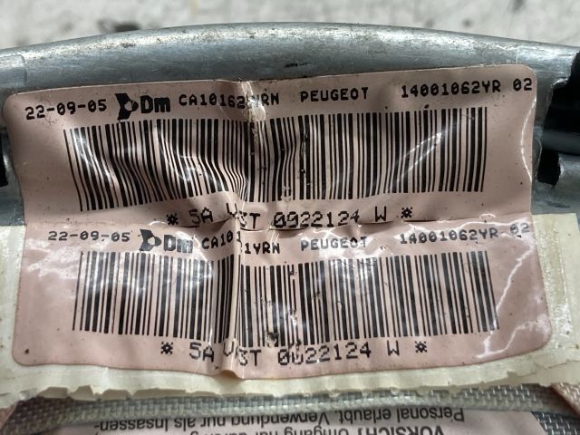 bontott PEUGEOT 807 Kormánylégzsák