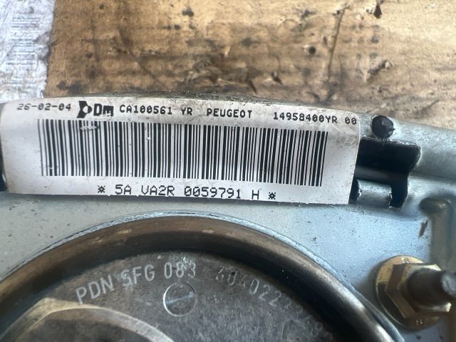 bontott PEUGEOT 807 Kormánylégzsák