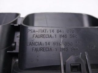 bontott PEUGEOT 807 Középső Szellőző